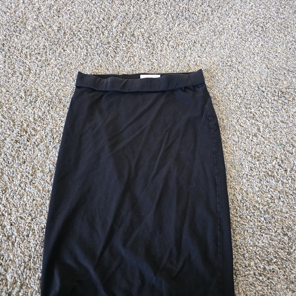 Forever 21 Classic Black Pencil Skirt